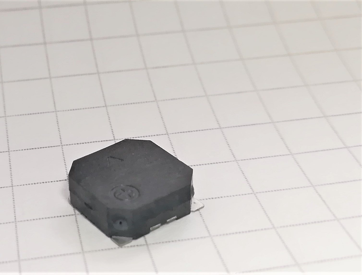 Buzzer SMD 2.7 kHz para Señalización Electrónica Buzzer SMD 2.7 kHz para Señalización Electrónica - Imagen 3