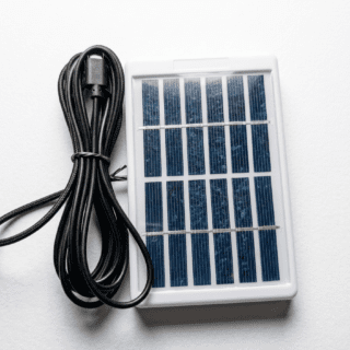 Panel solar fotovoltaico de 1.2W para proyectos electrónicos, robótica, IoT y carga de baterías.