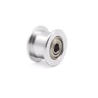 Polea lisa GT2 con rodamiento interno y eje de 5mm, mostrando su diseño compacto y estructura metálica, ideal para impresoras 3D y sistemas de movimiento lineal.