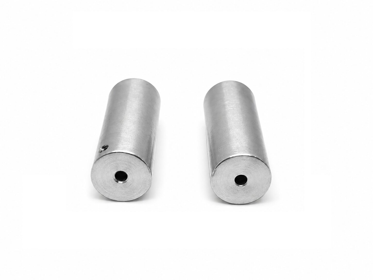 Rin llantas Seguidor de Línea Largas 23×40 con Tornillos Par de llantas para robot seguidor de línea 23×40 mm con rin de aluminio CNC, caucho de silicona y tornillos para eje de 3 mm.